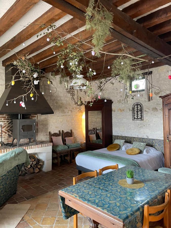 Hotel Le Relais, La Dormance, Le Bois Dormant Châteauvieux Exterior foto