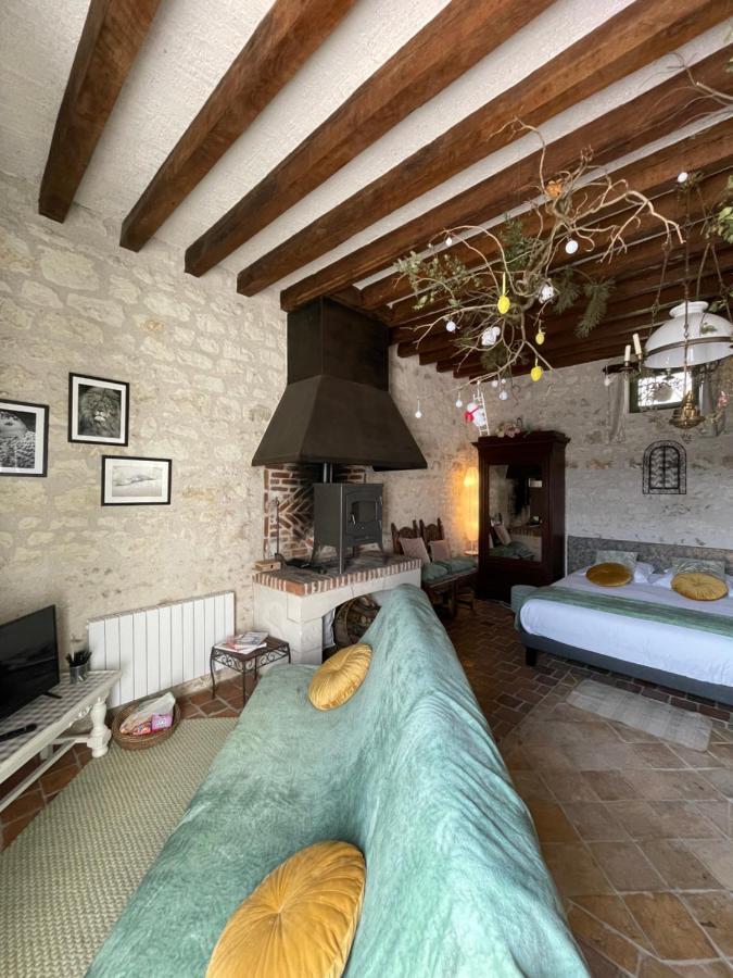Hotel Le Relais, La Dormance, Le Bois Dormant Châteauvieux Exterior foto