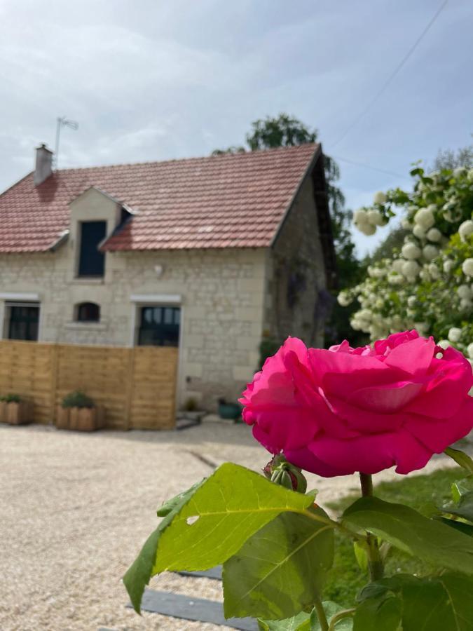 Hotel Le Relais, La Dormance, Le Bois Dormant Châteauvieux Exterior foto