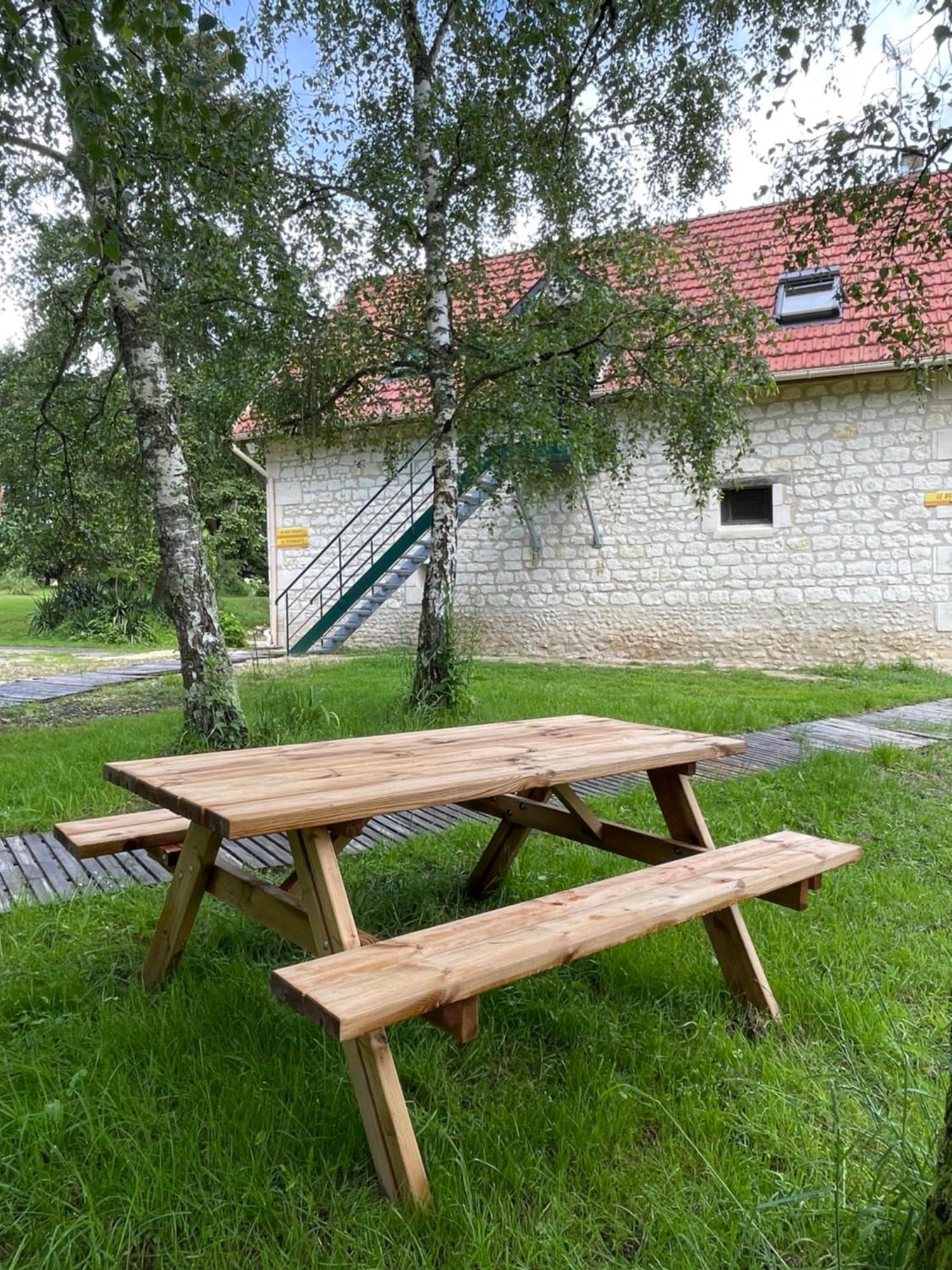 Hotel Le Relais, La Dormance, Le Bois Dormant Châteauvieux Exterior foto