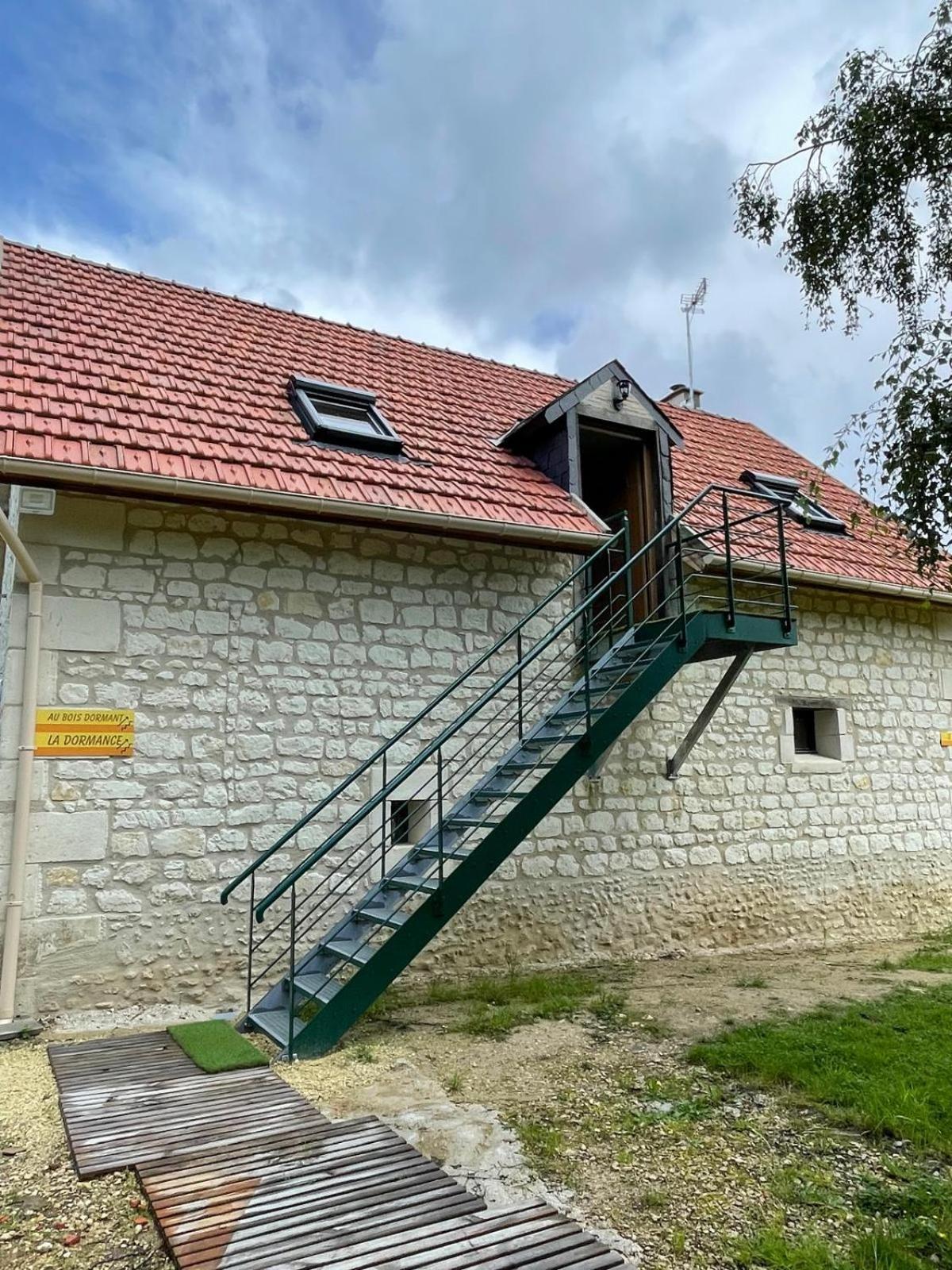 Hotel Le Relais, La Dormance, Le Bois Dormant Châteauvieux Exterior foto