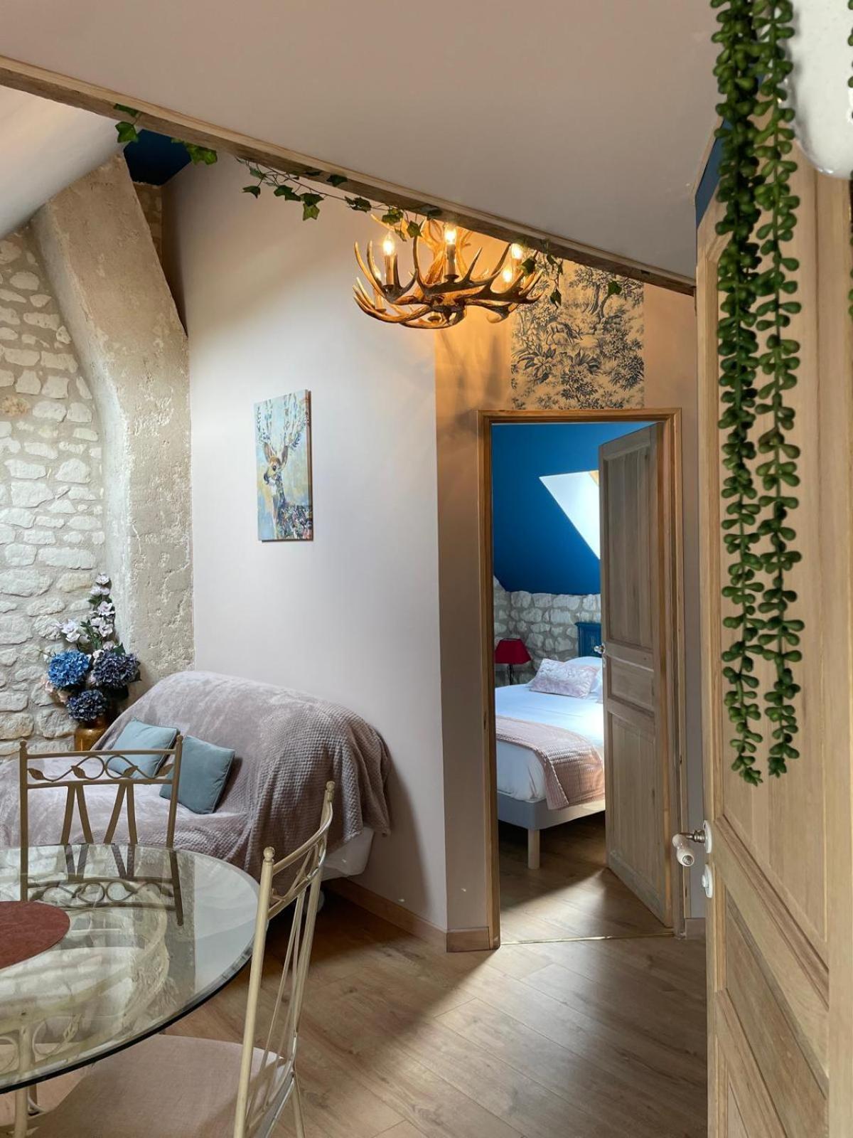 Hotel Le Relais, La Dormance, Le Bois Dormant Châteauvieux Exterior foto